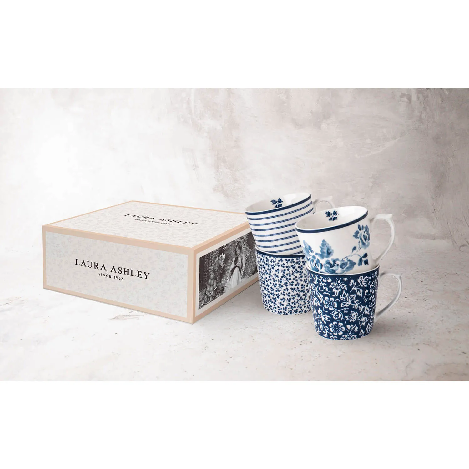 Blueprint Collectables Set of 4 Mugs - 30cl - Multi