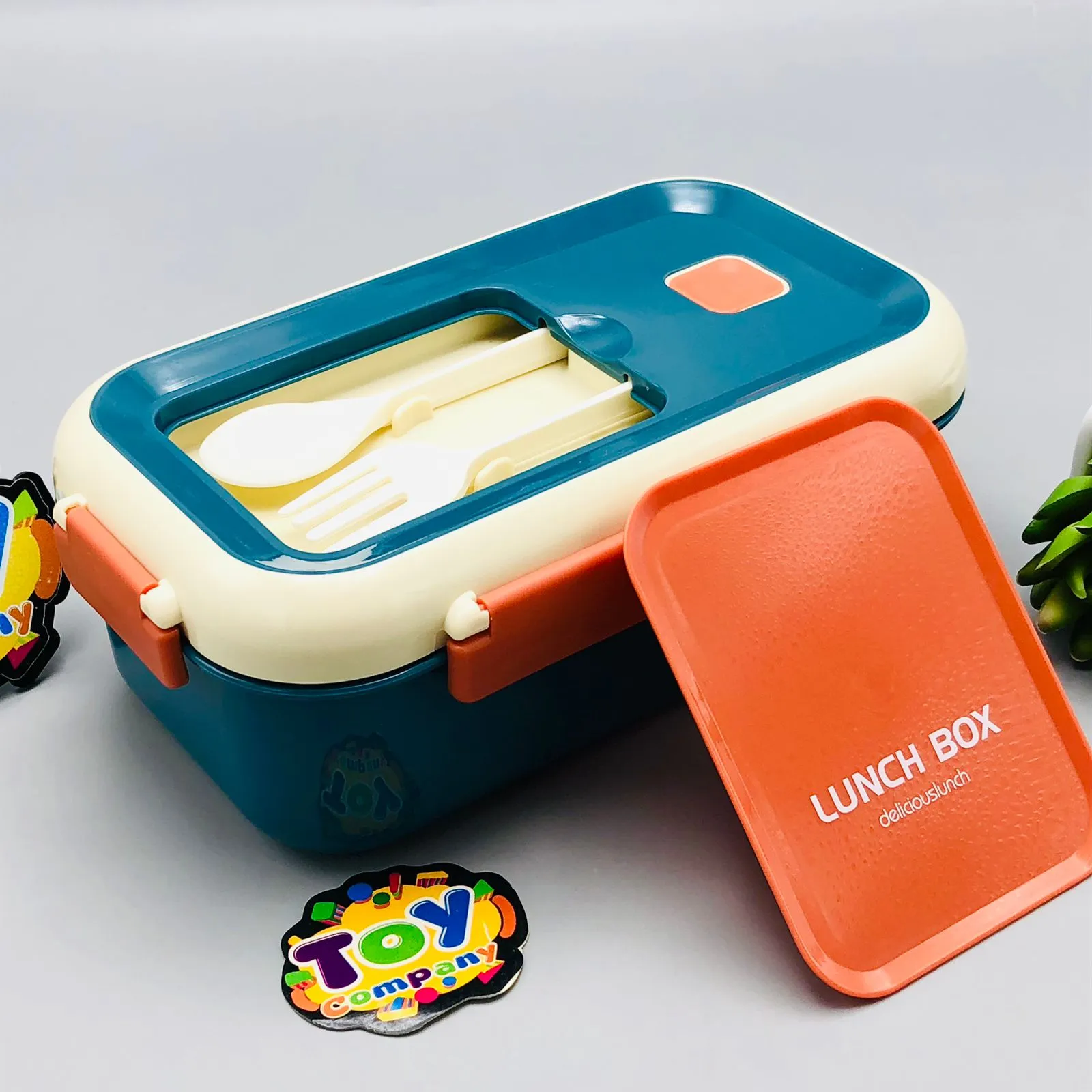 Large Capacity Stainless Steel Lunch Box With Spoons